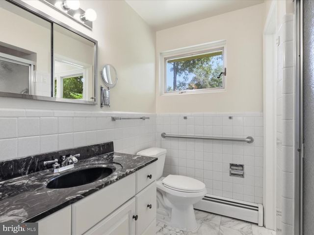 6533 COPA CT, Falls Church, VA 22044