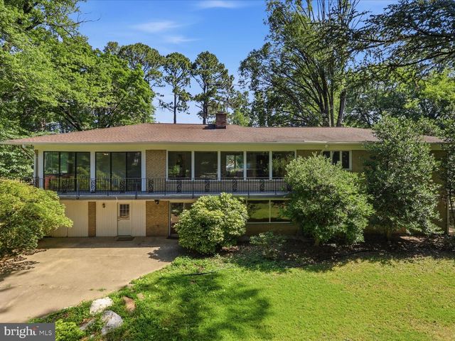 6533 COPA CT, Falls Church, VA 22044