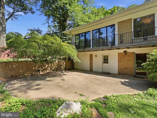 6533 COPA CT, Falls Church, VA 22044