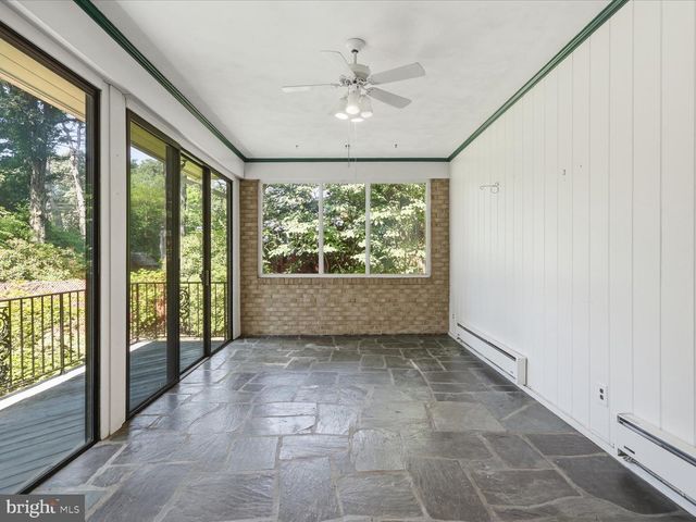 6533 COPA CT, Falls Church, VA 22044