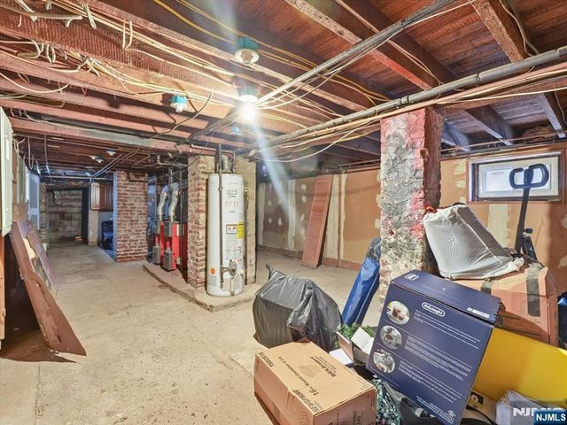 10 Dean Street, West Orange, NJ 07052