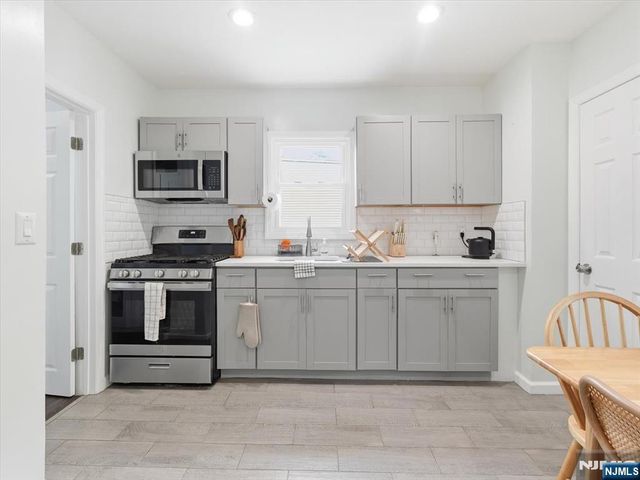 10 Dean Street, West Orange, NJ 07052