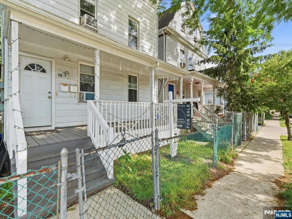 10 Dean Street, West Orange, NJ 07052