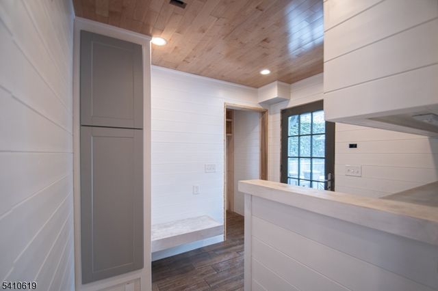 105 Larned Rd, Summit City, NJ 07901