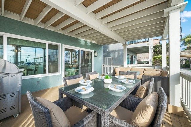 700 E Oceanfront, Newport Beach, CA 92661
