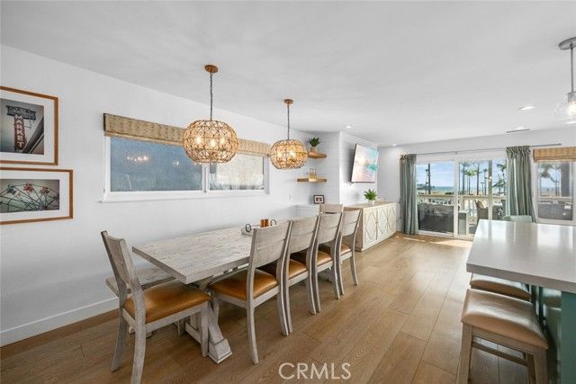 700 E Oceanfront, Newport Beach, CA 92661