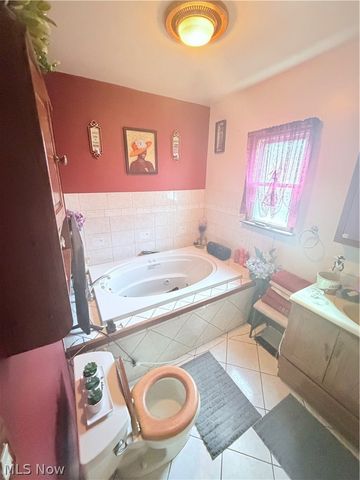 3692 E 52nd Street, Cleveland, OH 44105