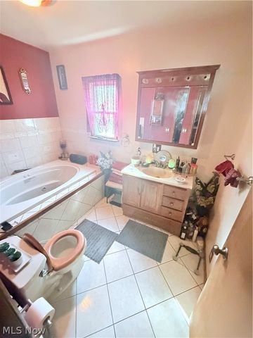 3692 E 52nd Street, Cleveland, OH 44105