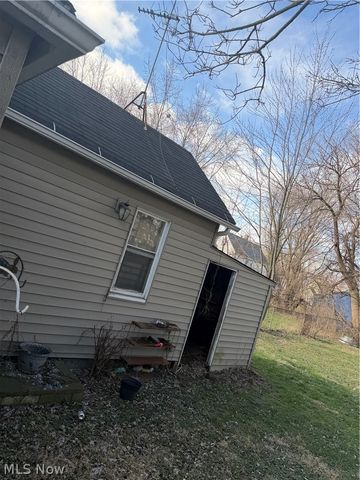 3692 E 52nd Street, Cleveland, OH 44105