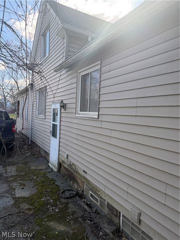 3692 E 52nd Street, Cleveland, OH 44105