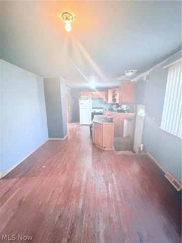 3692 E 52nd Street, Cleveland, OH 44105