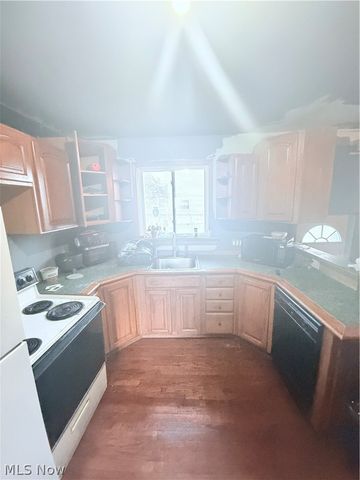 3692 E 52nd Street, Cleveland, OH 44105