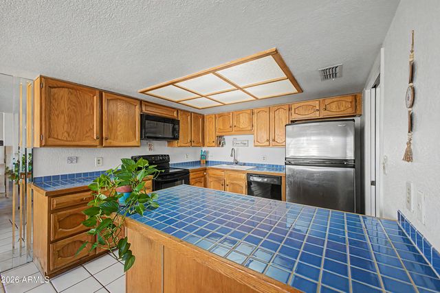 8301 N 21ST Drive F203, Phoenix, AZ 85021