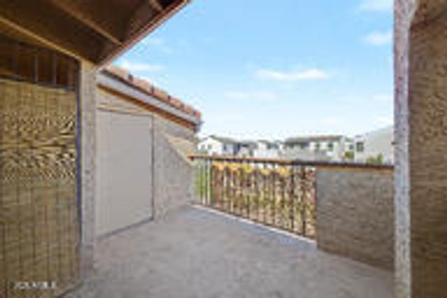 8301 N 21ST Drive F203, Phoenix, AZ 85021