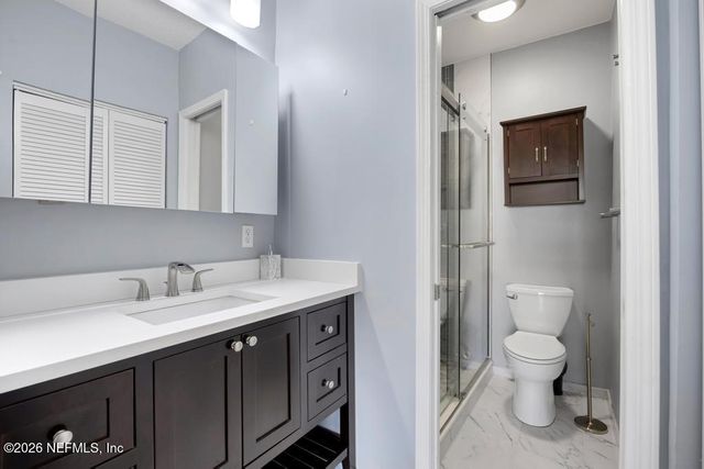 2001 WOOD HILL Drive, Jacksonville, FL 32256