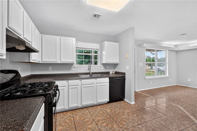 1106 S E Street, Rogers, AR 72756