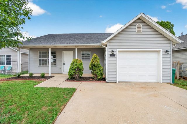 1106 S E Street, Rogers, AR 72756
