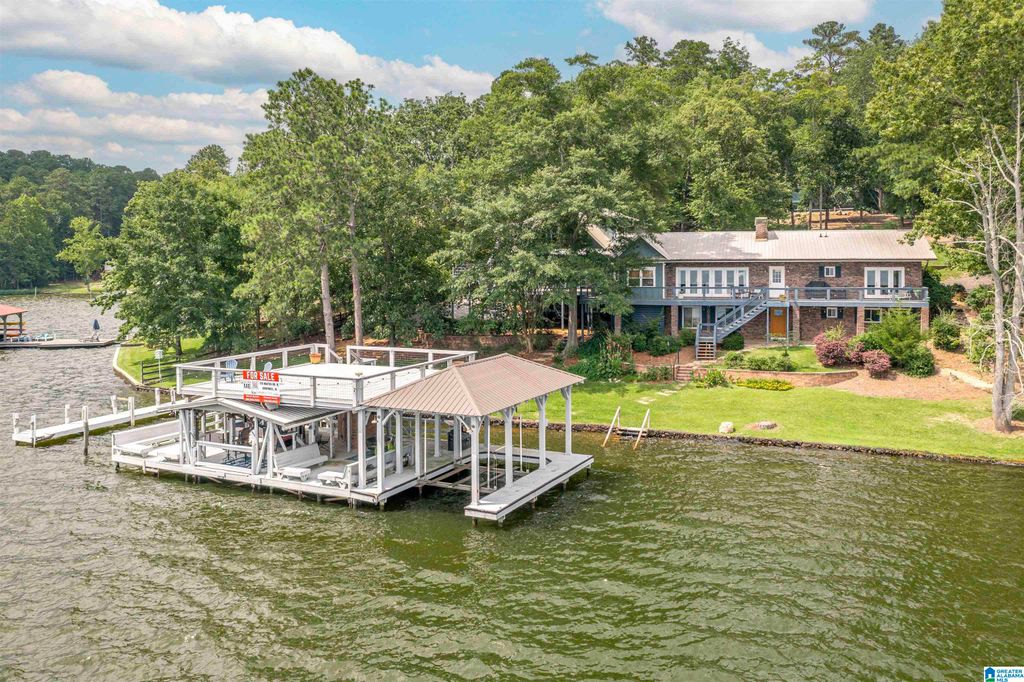 170 WAITES DRIVE N, Cropwell, AL 35054