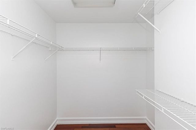 5446 Whitten DR 19, Naples, FL 34104