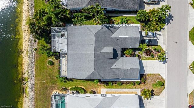 5446 Whitten DR 19, Naples, FL 34104