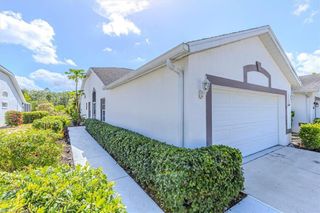 5446 Whitten DR 19, Naples, FL 34104