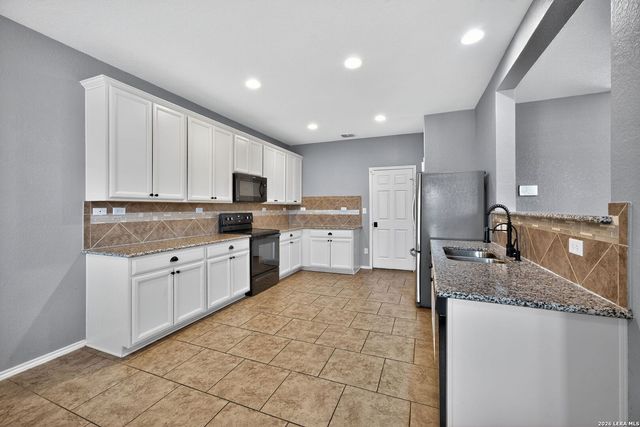 10711 noble, San Antonio, TX 78254