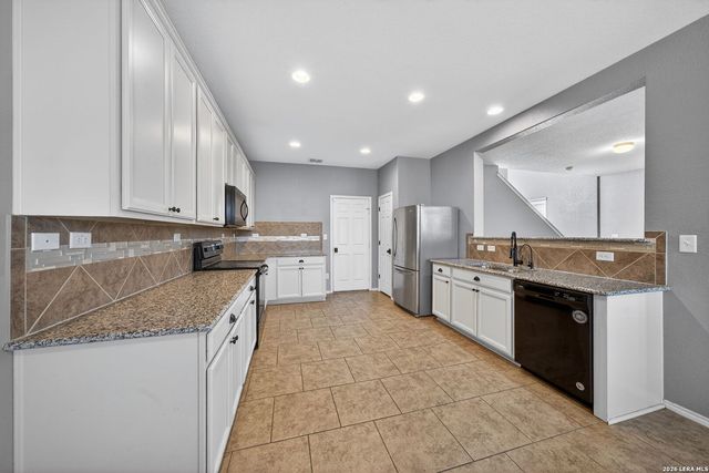 10711 noble, San Antonio, TX 78254