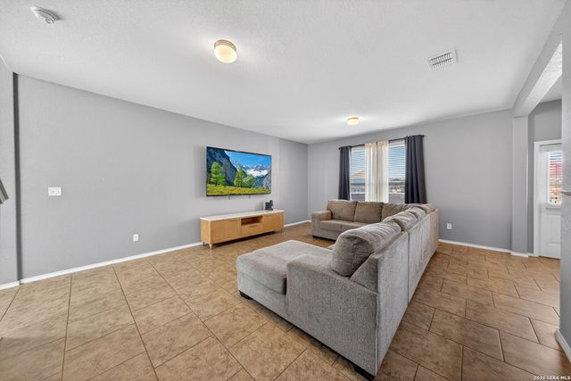 10711 noble, San Antonio, TX 78254