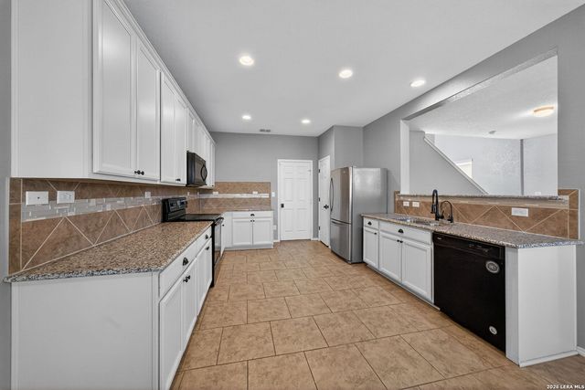 10711 noble, San Antonio, TX 78254