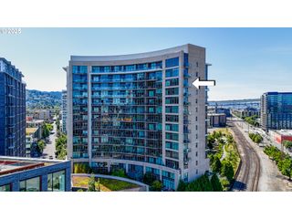 949 Nw OVERTON St 1015, Portland, OR 97209