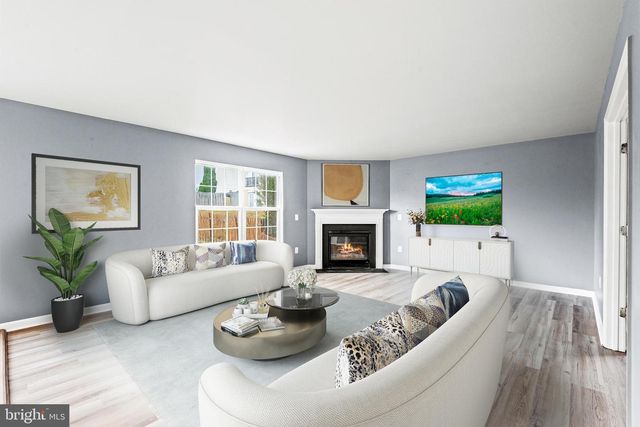 30 STANLEY LOOP, Fredericksburg, VA 22406