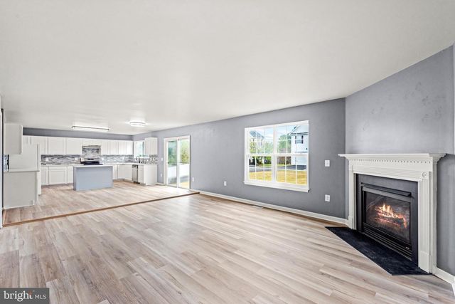 30 STANLEY LOOP, Fredericksburg, VA 22406