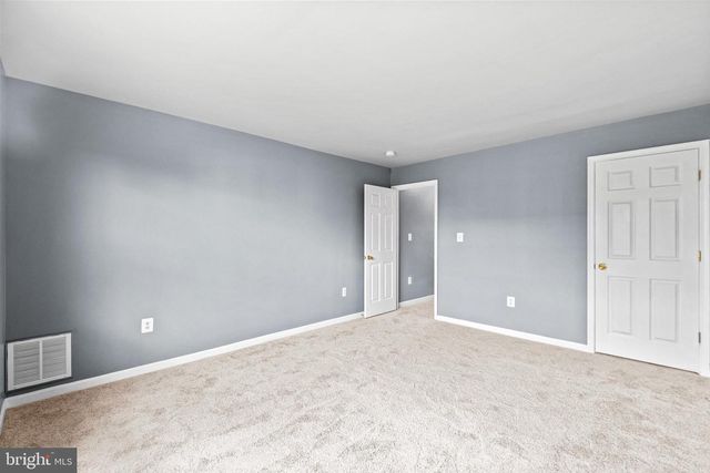 30 STANLEY LOOP, Fredericksburg, VA 22406