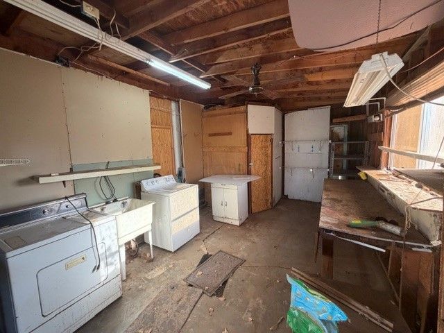 2930 E Ames Avenue, Kingman, AZ 86409