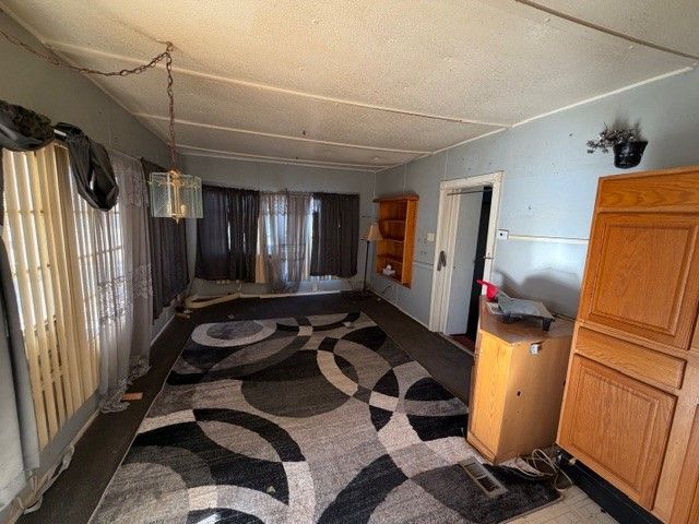 2930 E Ames Avenue, Kingman, AZ 86409