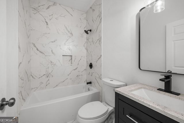 13 Midland Park Way, Newnan, GA 30263