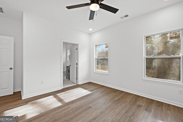 13 Midland Park Way, Newnan, GA 30263