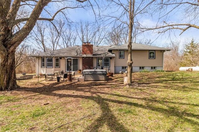 12425 Northern Avenue, Liberty, MO 64068