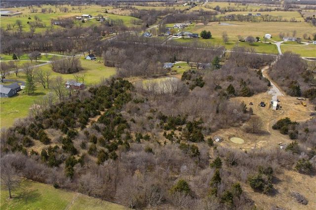 12425 Northern Avenue, Liberty, MO 64068