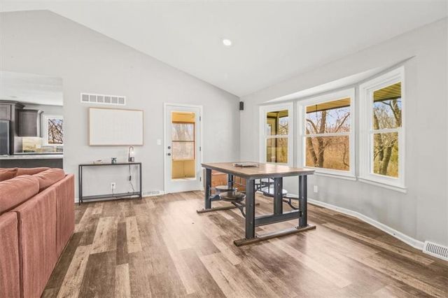 12425 Northern Avenue, Liberty, MO 64068