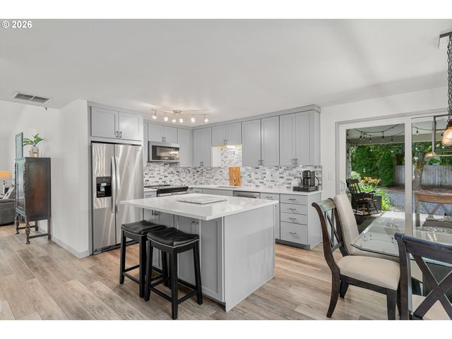 10250 Sw BRYTON Ct, Wilsonville, OR 97070