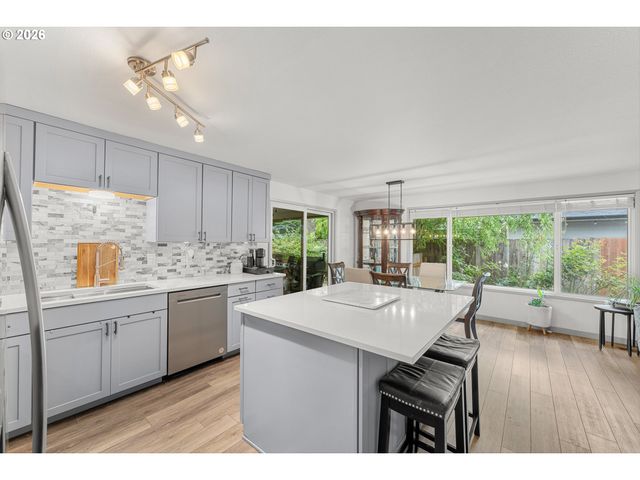 10250 Sw BRYTON Ct, Wilsonville, OR 97070