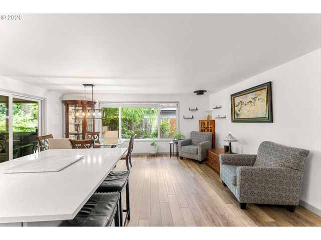 10250 Sw BRYTON Ct, Wilsonville, OR 97070