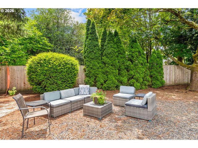 10250 Sw BRYTON Ct, Wilsonville, OR 97070