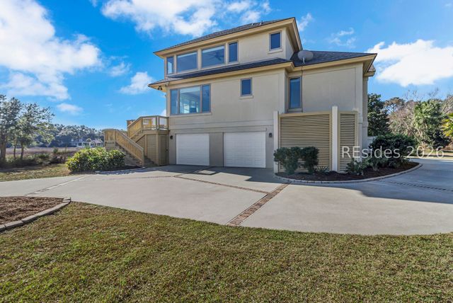 24 Tabby Rd, Hilton Head Island, SC 29928