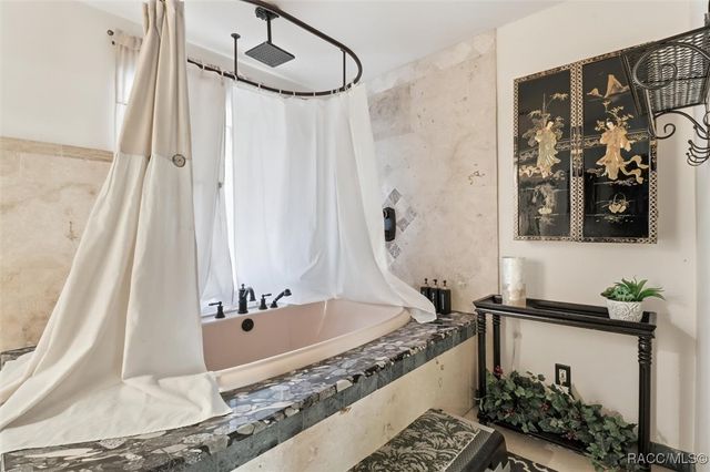 398 S Winterset Avenue, Crystal River, FL 34429