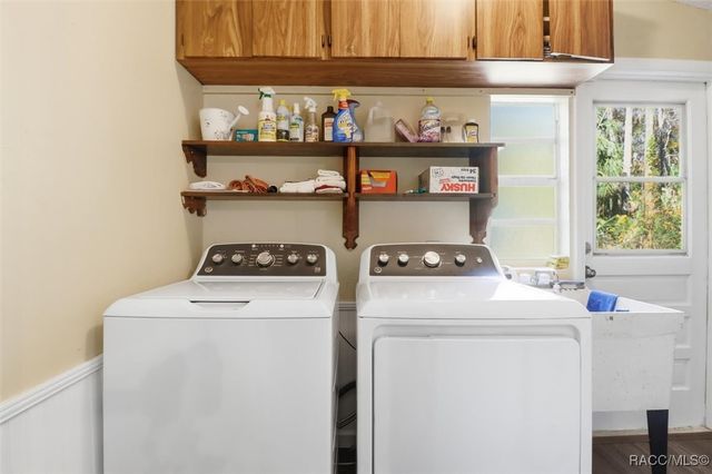 398 S Winterset Avenue, Crystal River, FL 34429