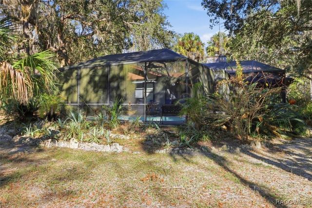 398 S Winterset Avenue, Crystal River, FL 34429