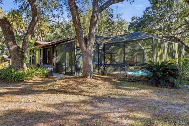 398 S Winterset Avenue, Crystal River, FL 34429