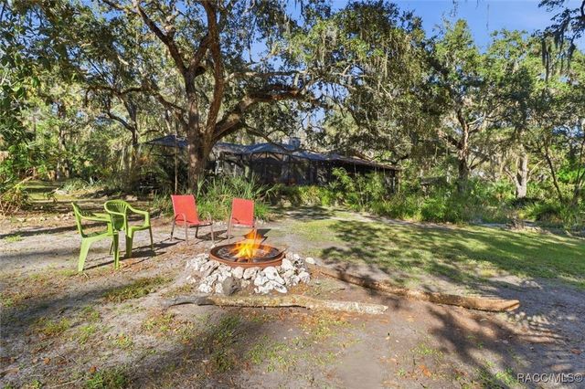 398 S Winterset Avenue, Crystal River, FL 34429